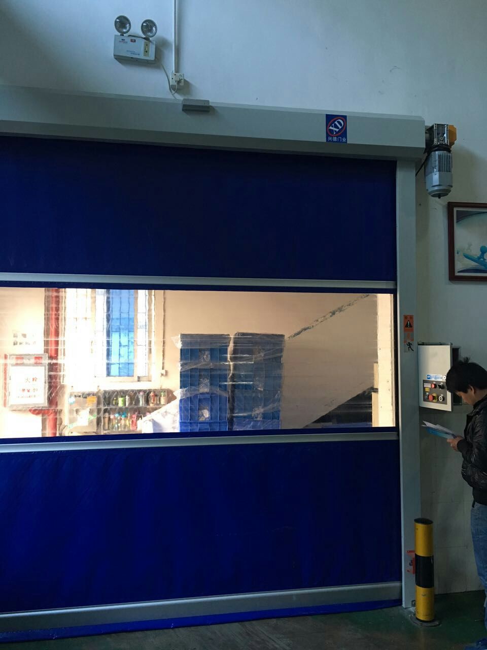 定制服務受歡迎,快速卷簾門購買選興德門業
