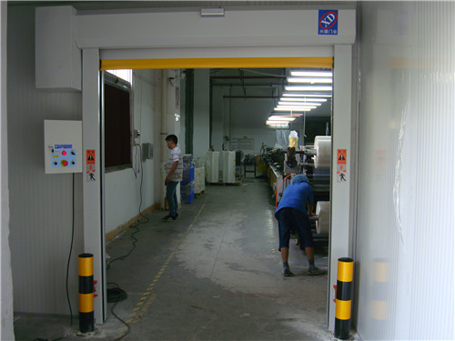 佛山手動(dòng)卷簾門(mén)安裝介紹