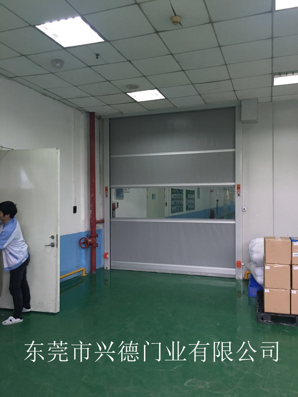 什么生產(chǎn)廠家定做硬質(zhì)快速卷簾門質(zhì)量好?